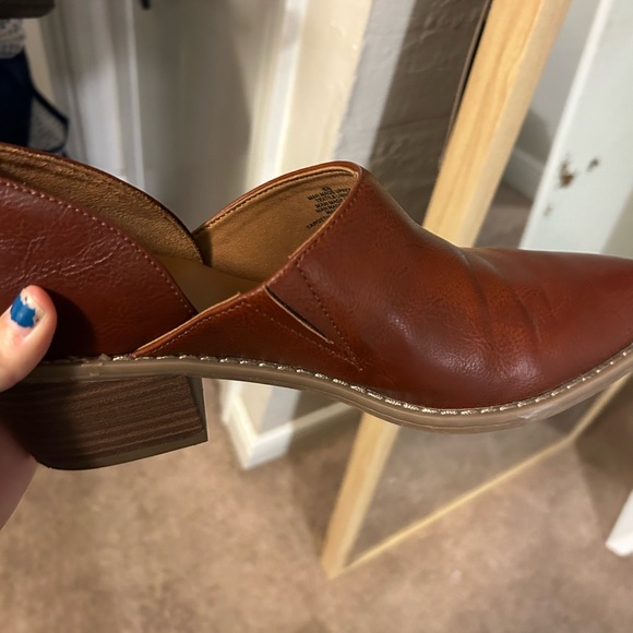 NWOT Universal thread target cutout bootie heels - Picture 3 of 7